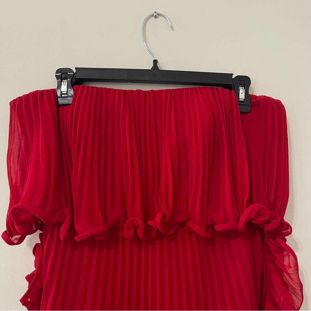 Badgley Mischka Strapless Pleated Ruffle Gown - Picture 12 of 14